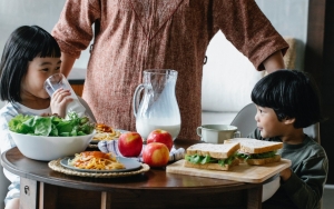 Yuk Kenali Panduan Makan ‘Isi Piringku’ Agar Gizi Anak Seimbang